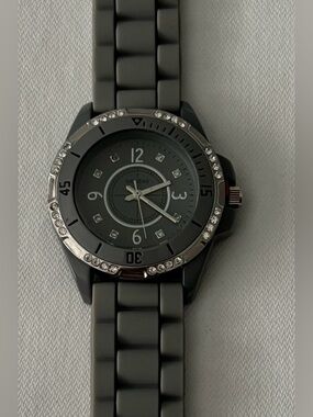 ⌚️$8 Geneva Gray Silicone Band Watch with Crystal Accent Bezel